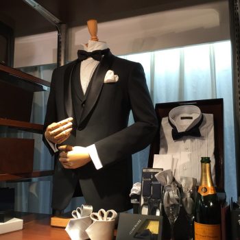 男性用の礼服、タキシードのご紹介