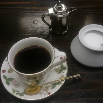 お待ちの間にいかがでしょうか