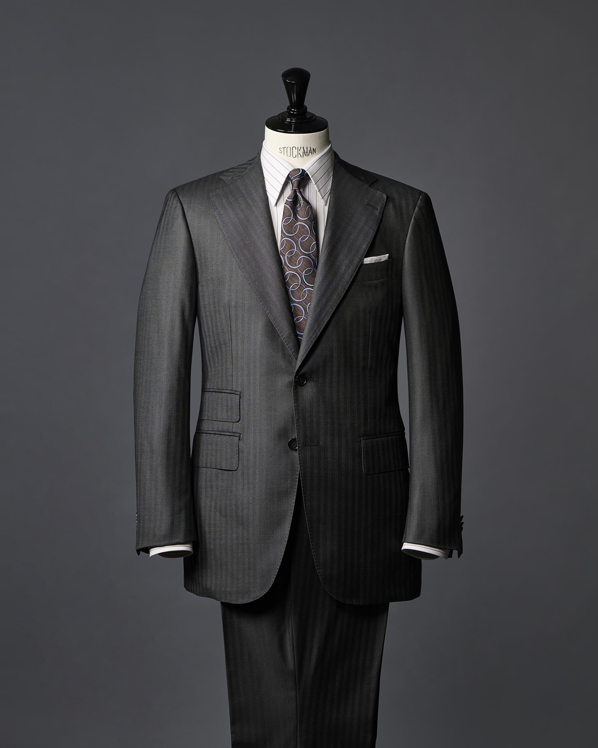 FRATELLI TALLIA DI DELFINOの仕立て例、グレースーツ