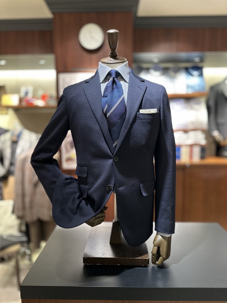 機能的なセットアップスーツをお試しあれ【特別企画のお知らせもあります！】