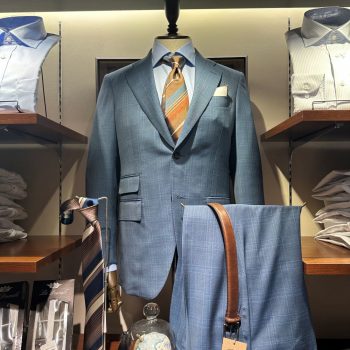 色気のあるE/ZEGNAをセレクト