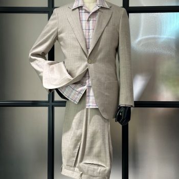 オシャレで便利なセットアップスーツ①