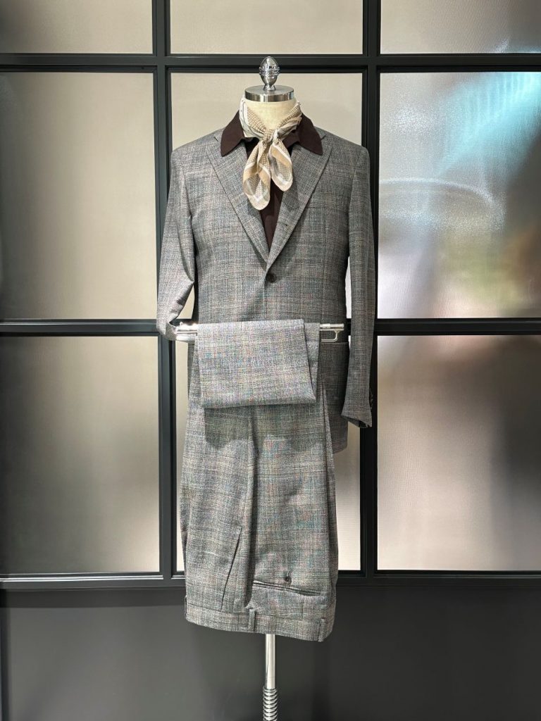 オシャレで便利なセットアップスーツ②