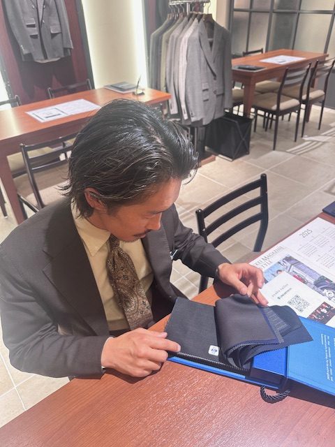 【銀座　オーダースーツ】　新社会人の方へ　フレッシャーズ向けのスーツとは？