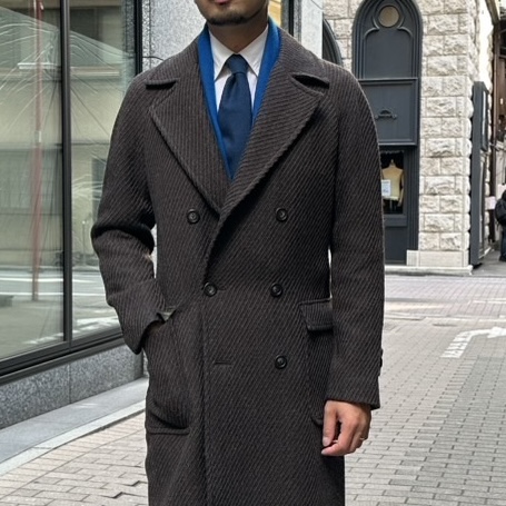 季節を先取るコートの勧め【part④Wラグランコート】