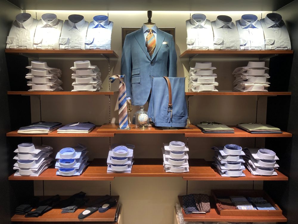 春に向けた新作の既成品シャツの入荷