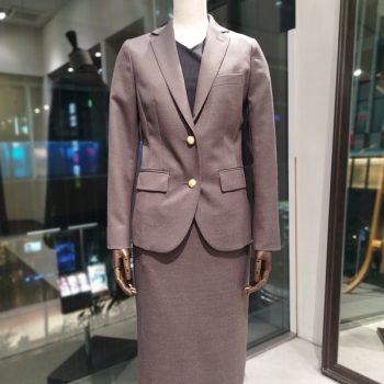 銀座マギ　デザイナーズスーツ　スカート絹100% 銀座マギ デザイナーズスーツ スカート絹100% 銀座マギ デザイナーズ