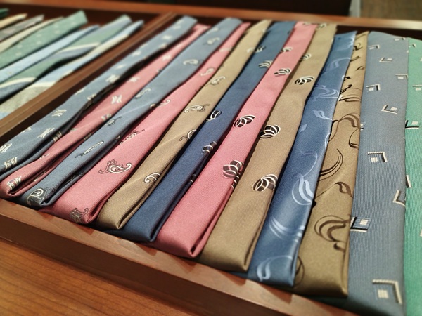 新作ネクタイのご紹介