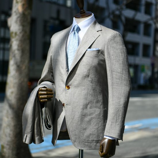 【プロ目線】博多店来春トレンドの勧め(第三弾)是非リネンスーツ素材を仕立ててください。
