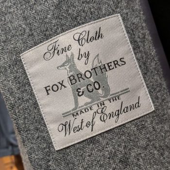名門「FOX BROTHERS」で仕立てるトレンチコート|広島店の 名門「FOX BROTHERS」で仕立てるトレンチコート|広島店の