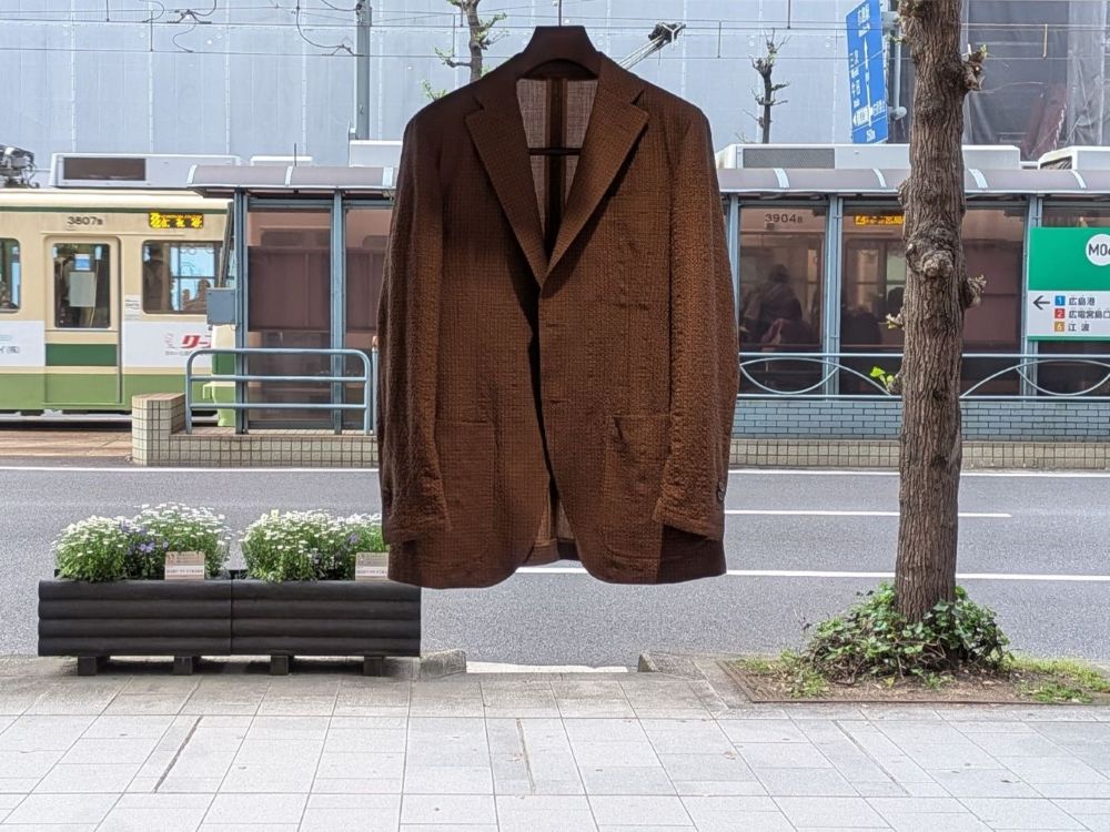 夏は軽いが正義「アンダー200g 超軽量生地の世界」