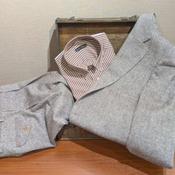 コンパクトに持ち運びたい　スーツのたたみ方