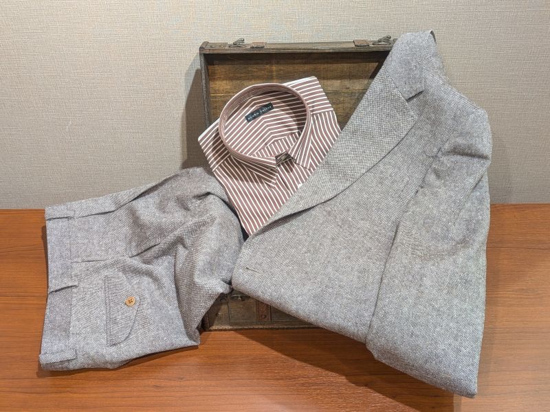 コンパクトに持ち運びたい　スーツのたたみ方