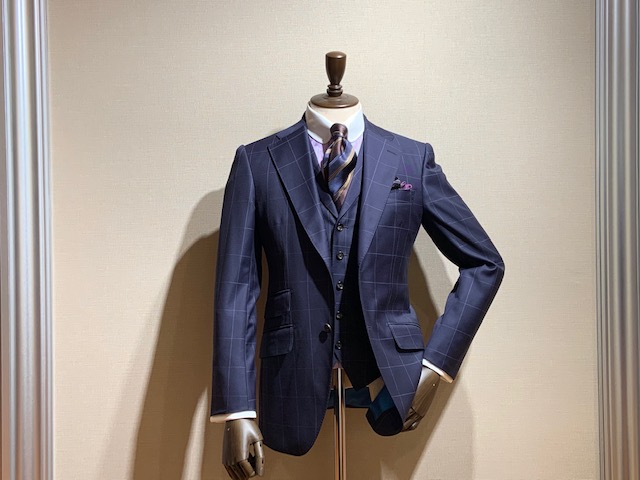 ネイビースーツ楽しく着よう！