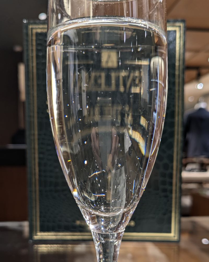 麻布テーラー広島に新作入荷「大切な日には粋なスーツで」