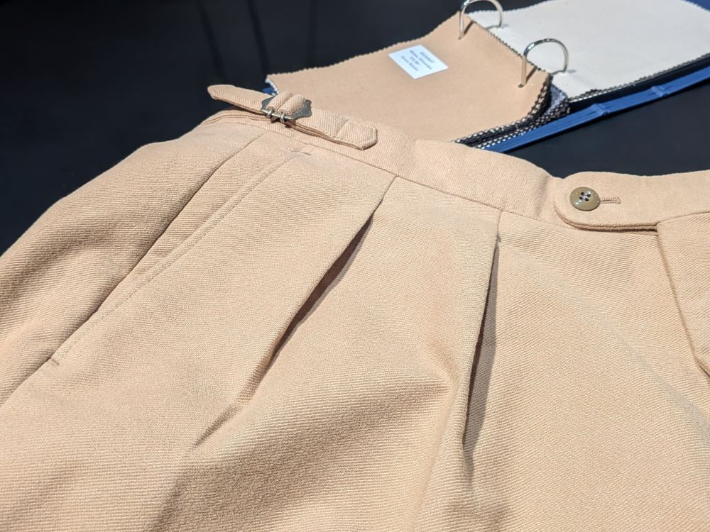 麻布テーラー広島のスタッフが自腹でオーダー「待望の新パンツ」