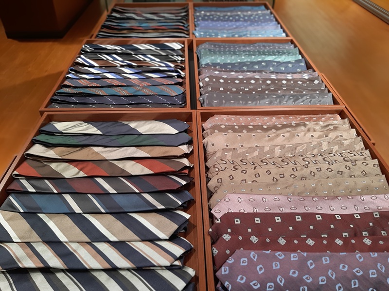 麻布テーラーならではのクリスマスギフト探し