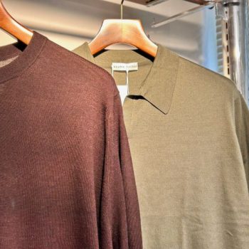 品格と快適さを兼ね備えた大人のサマーニット