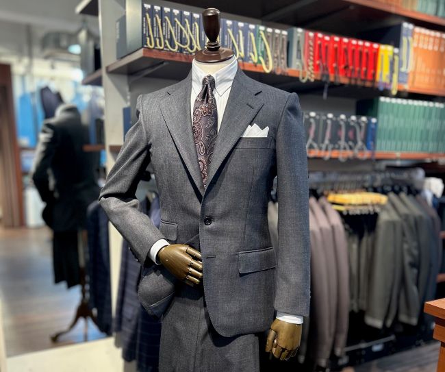 HOLLAND＆SHERRY ×麻布テーラー別注【英国クラシックな1着】
