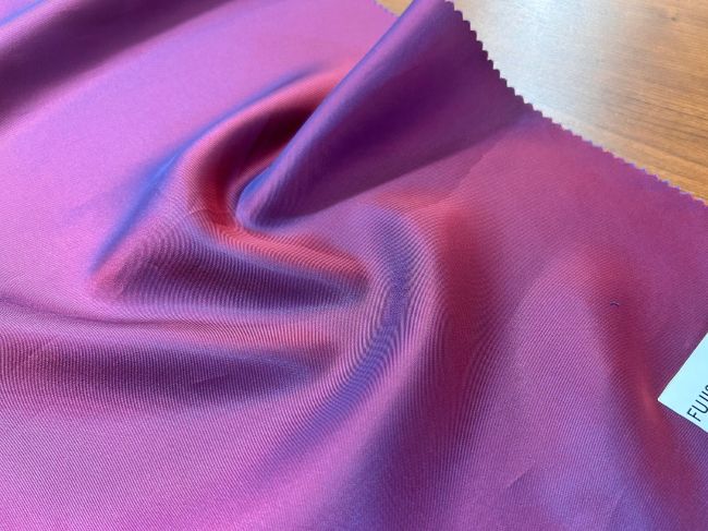 見えない部分にこそこだわりを。【ふじやま織キュプラ裏地】