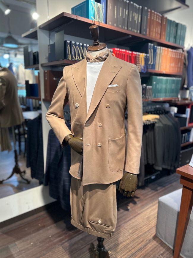 TRABALDO TOGNA×麻布テーラー別注 高い伸縮性を誇る特別な一着。