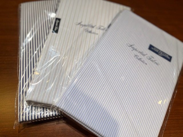 秋色夏スーツに合うシャツ