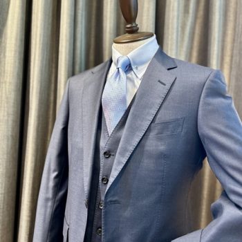 ベストって必要？】スリーピースーツの魅力を徹底解剖！！｜KITTE