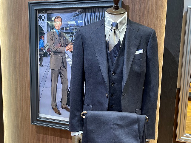 成人式に向けて¥44,000でスーツを仕立てる。