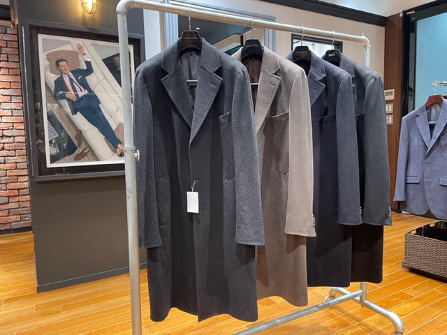 最上級 【CASHMERE COAT】 入荷してます。