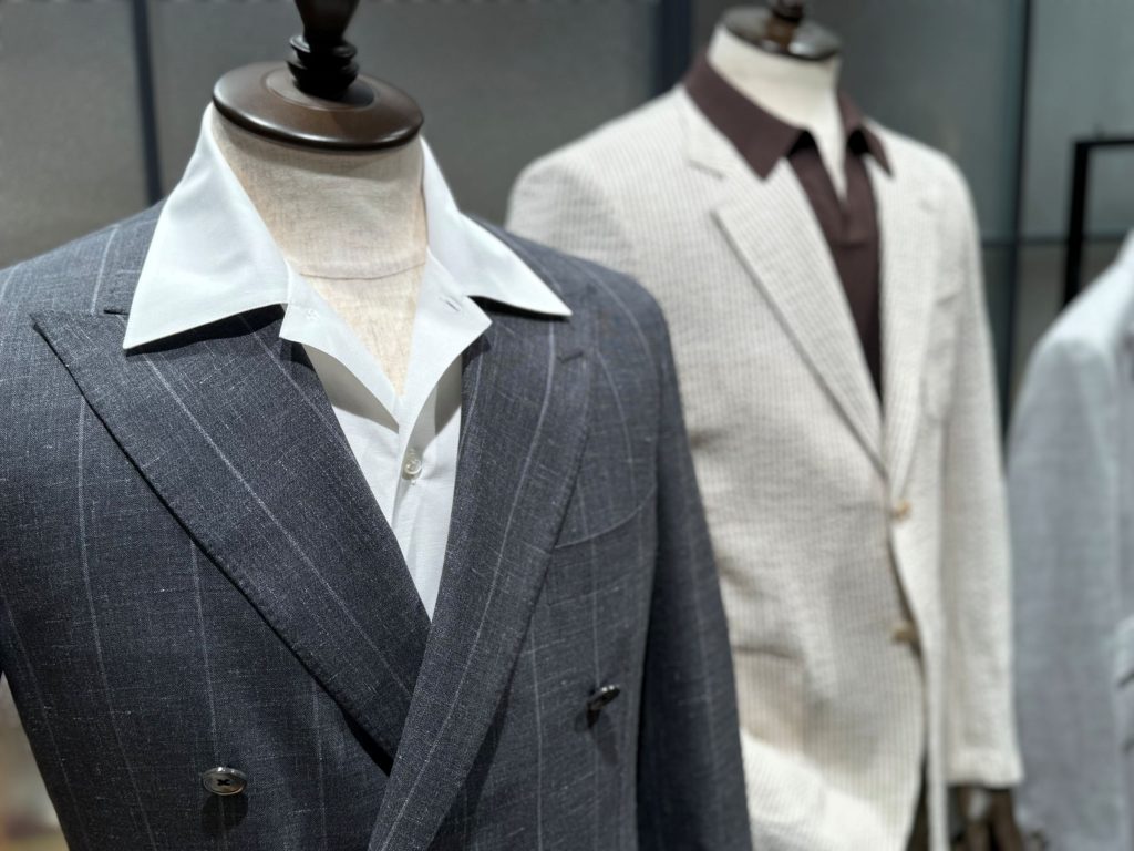 オーダーシャツ、オープンカラーで洒脱さを