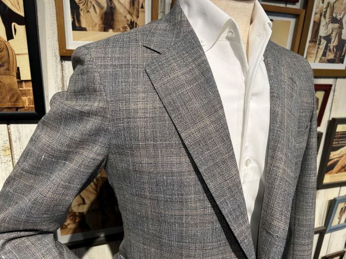 ウール×リネン　夏の最強コラボでセットアップスーツ