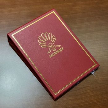 オーダーシャツ新ブランドのお取り扱い｜みなとみらい店のスタッフ