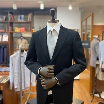 礼服をオーダーしてみませんか。