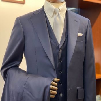 結婚式何着る？