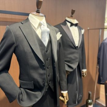 ブラックスーツをオーダーしませんか?