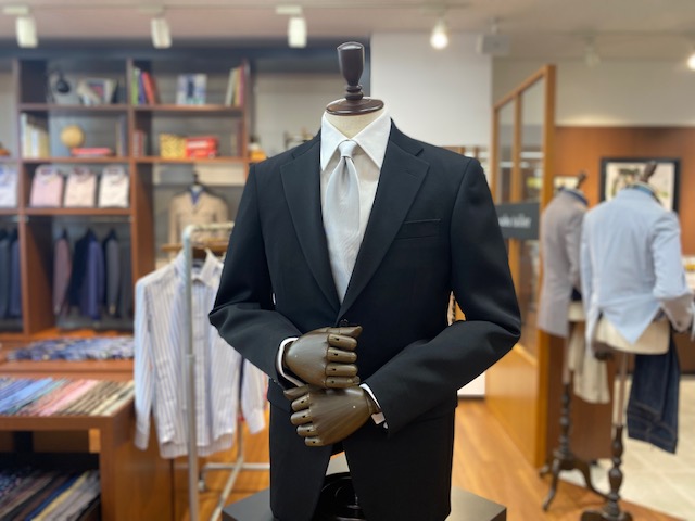 礼服をオーダーしてみませんか。