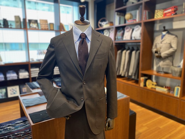 ストレッチ性のあるイタリア生地