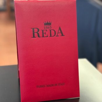 麻布テーラーで仕立てる機能性スーツ