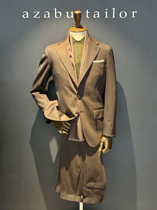 シーズン問わない新提案スーツ