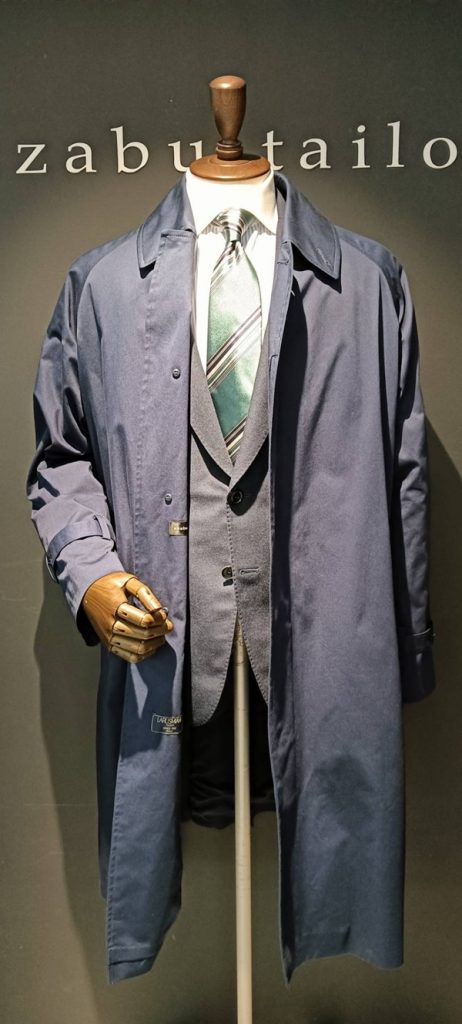 トレンチコートをオーダーメイド