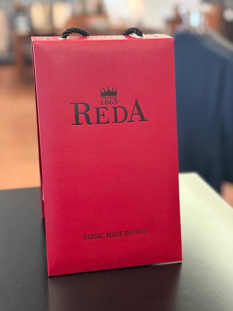 麻布テーラーで仕立てる機能性スーツ