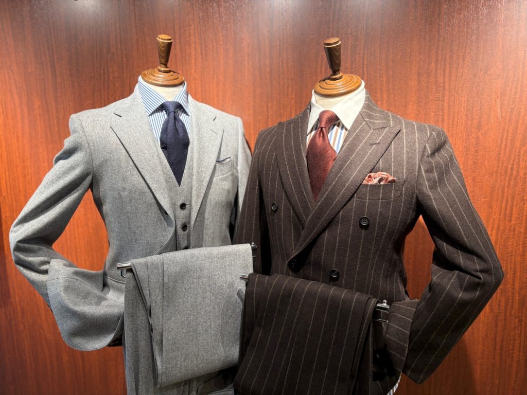 季節感あるスーツ