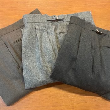 冬のスラックスといえば