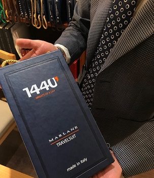 急な雨にも対応できるジャケパン