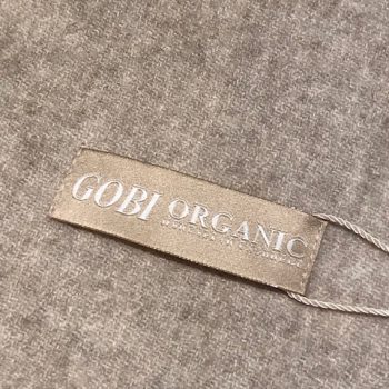 冬の小物と言えば・・・“GOBI”カシミヤマフラー