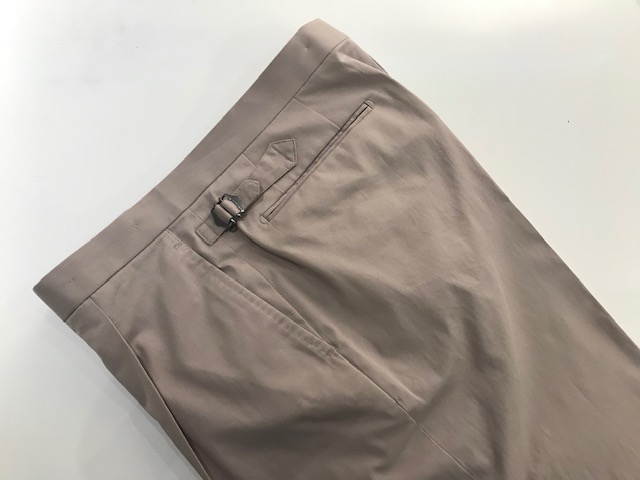 私服でも活用できるパンツのおすすめ｜KITTE 丸の内店のスタッフ