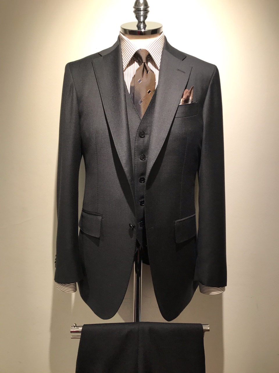 今作りたいスーツ – 日本橋店