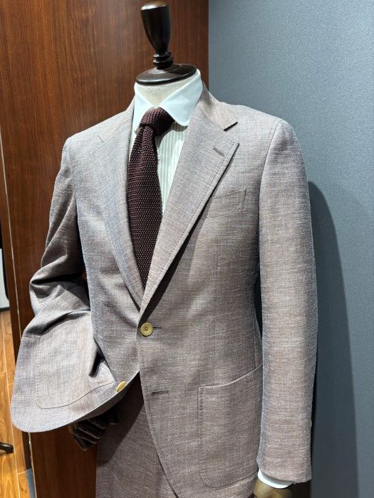 春夏セットアップスーツのすゝめ