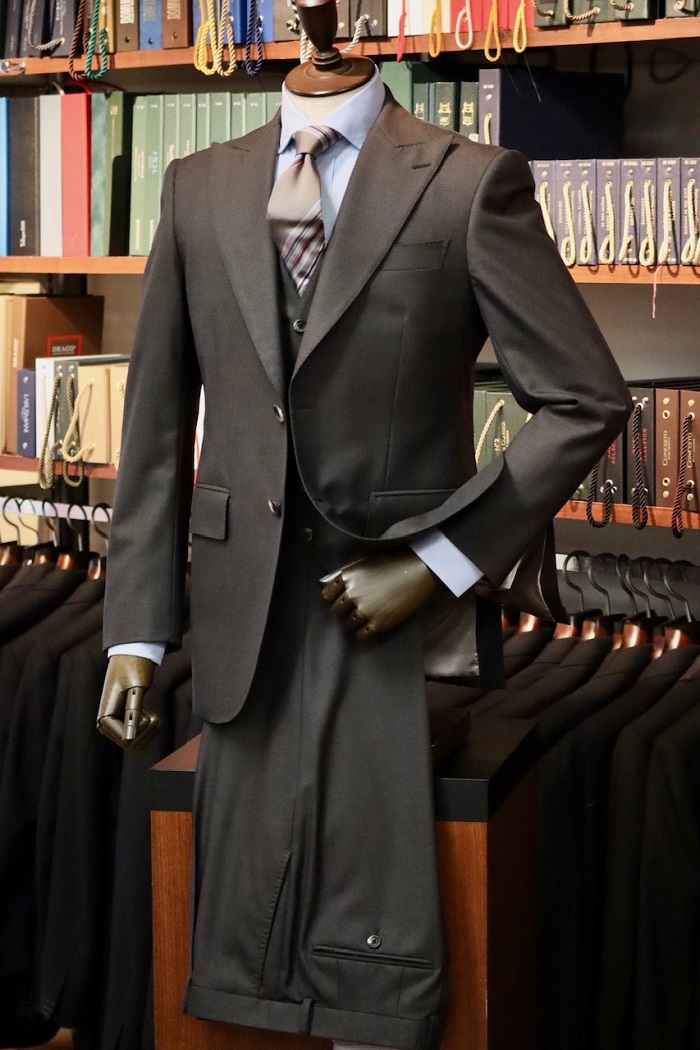 仕立ててみた】SCABAL の生地で オーダースーツ をしたててみた – 大宮店