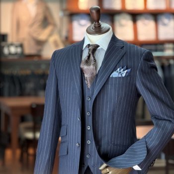 【仕立ててみた】クラシックな盛夏向けスーツ/涼しさと防シワ性と…欲張るならフレスコで決まり!!